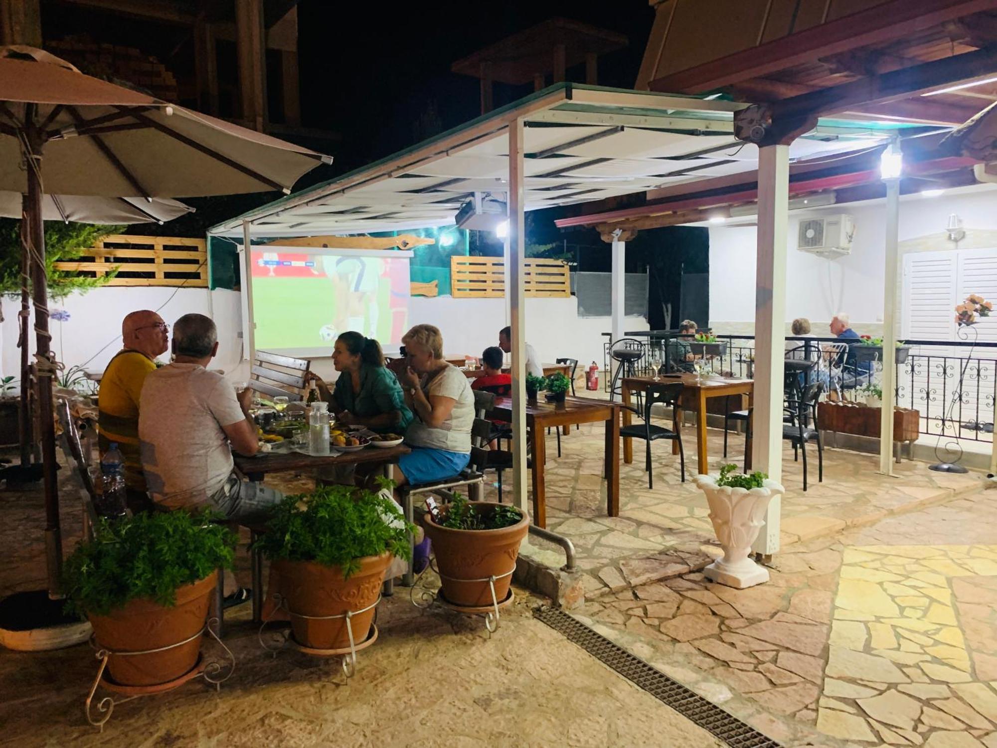 Cozy Veranda Kristian - Free Parking Ksamil Zewnętrze zdjęcie