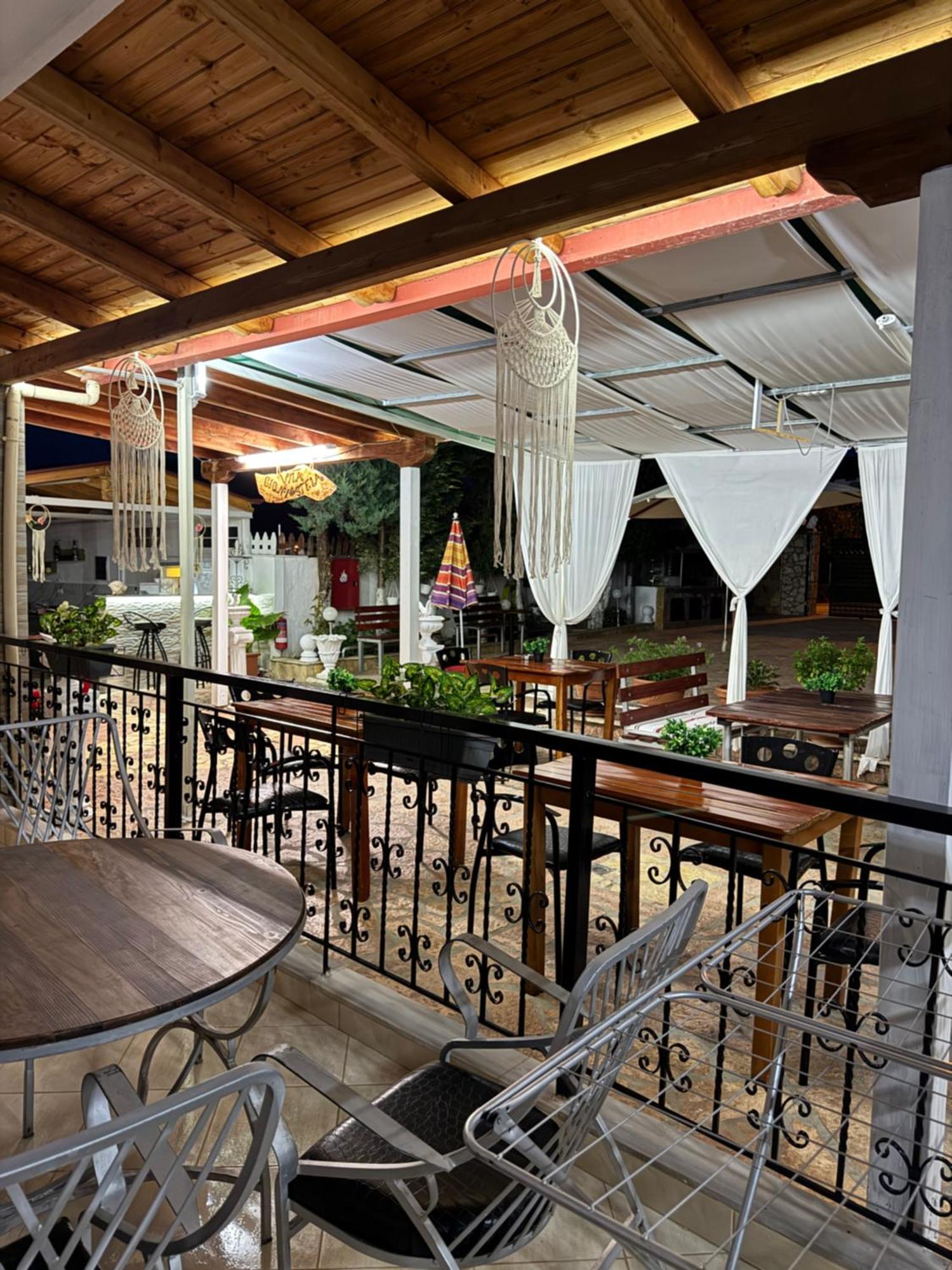 Cozy Veranda Kristian - Free Parking Ksamil Zewnętrze zdjęcie